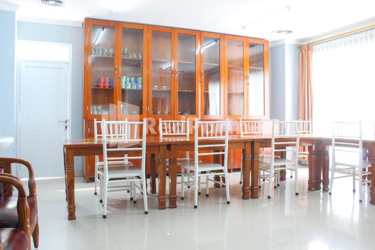 Brahma Hotel Mitra Reddoorz جاكرتا المظهر الخارجي الصورة